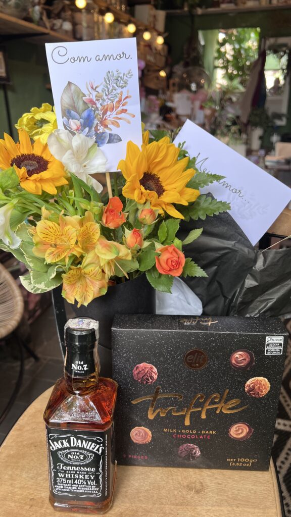 Box Meu Amado com Flores, Trufas e Whisky